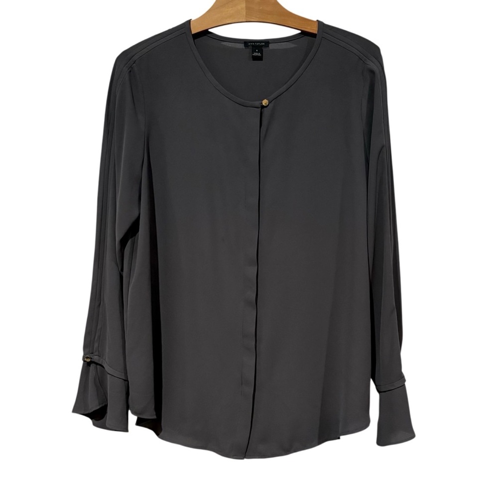 Ann Taylor Medium Button Down Flowy Round Neck Blouse Dark Gray Flare Cuffs